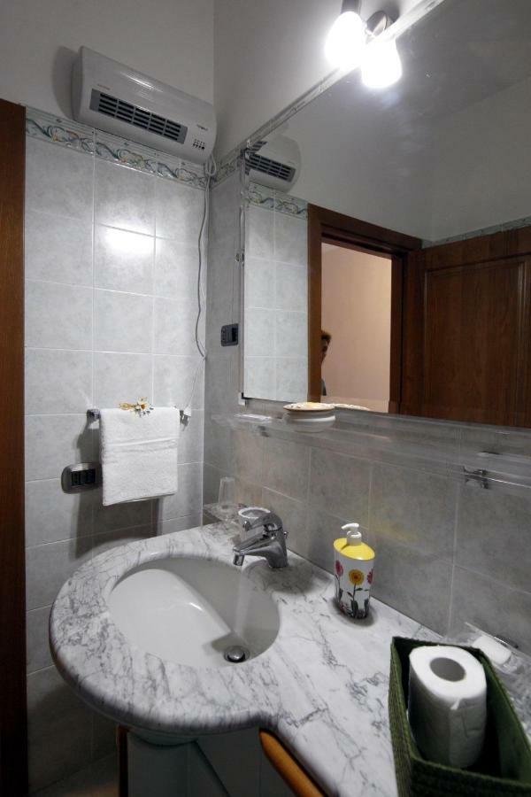 Residenza D'Epoca B&B Celeste Caserta Eksteriør bilde