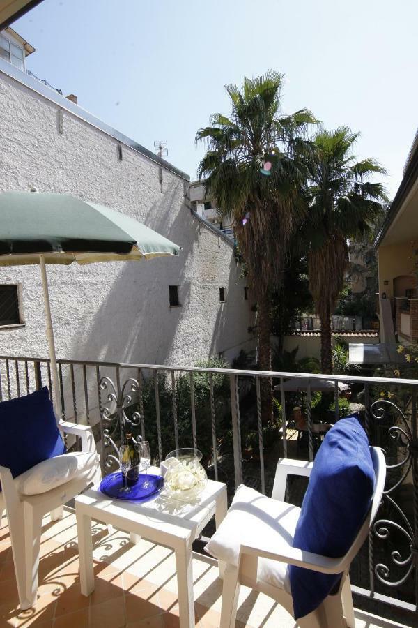 Residenza D'Epoca B&B Celeste Caserta Eksteriør bilde